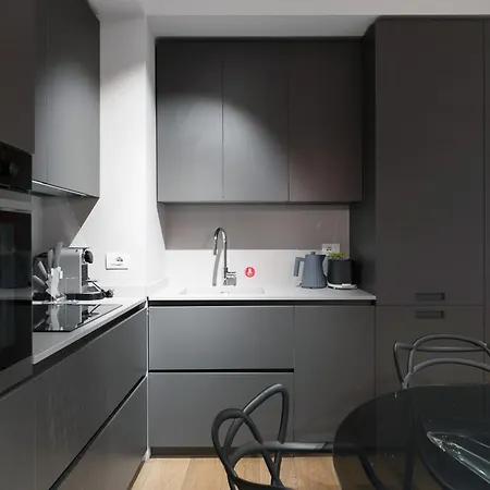 Daire Caldarese With Balcony By Wonderful Italy Bolonya