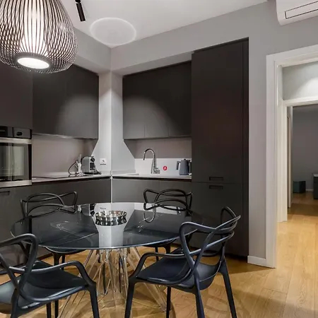 Caldarese With Balcony By Wonderful Italy * Bolonya