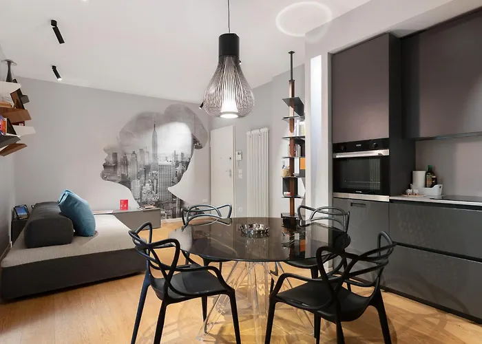 Caldarese With Balcony By Wonderful Italy *