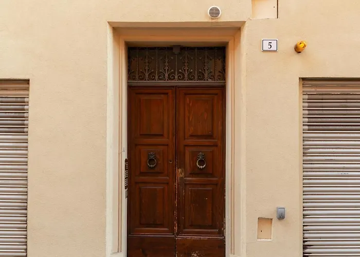 Caldarese With Balcony By Wonderful Italy شقة *