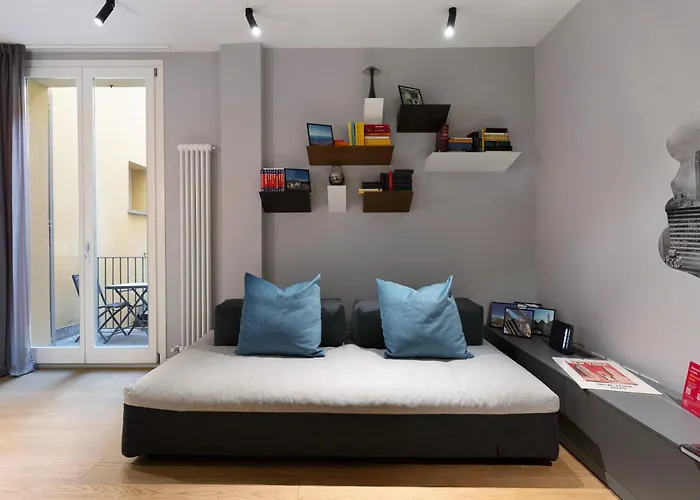 Caldarese With Balcony By Wonderful Italy شقة بولونيا