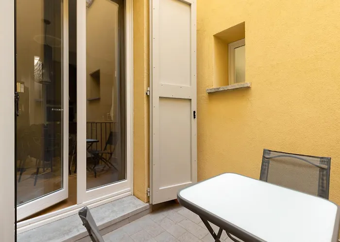 Caldarese With Balcony By Wonderful Italy شقة بولونيا